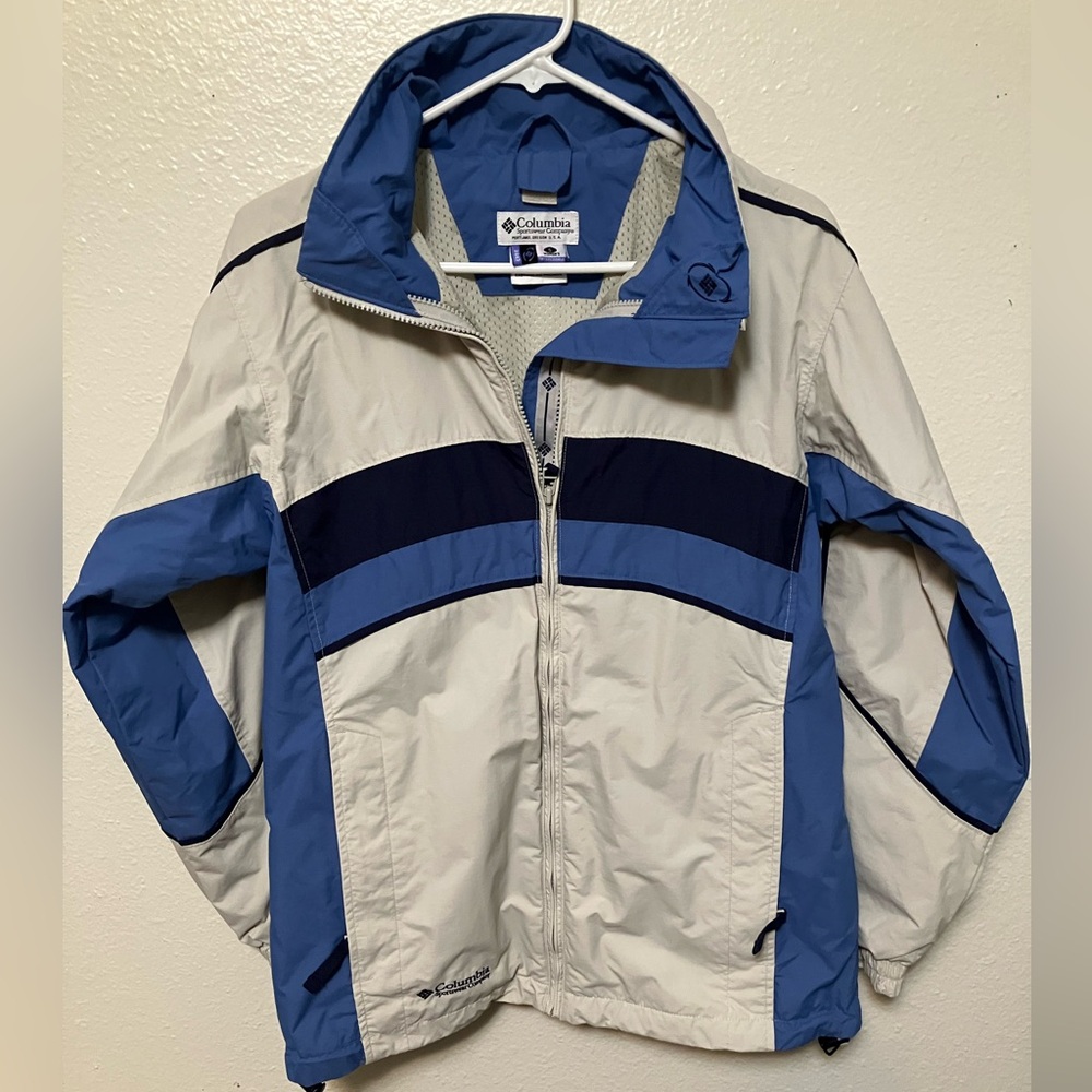 Women’s Columbia jacket